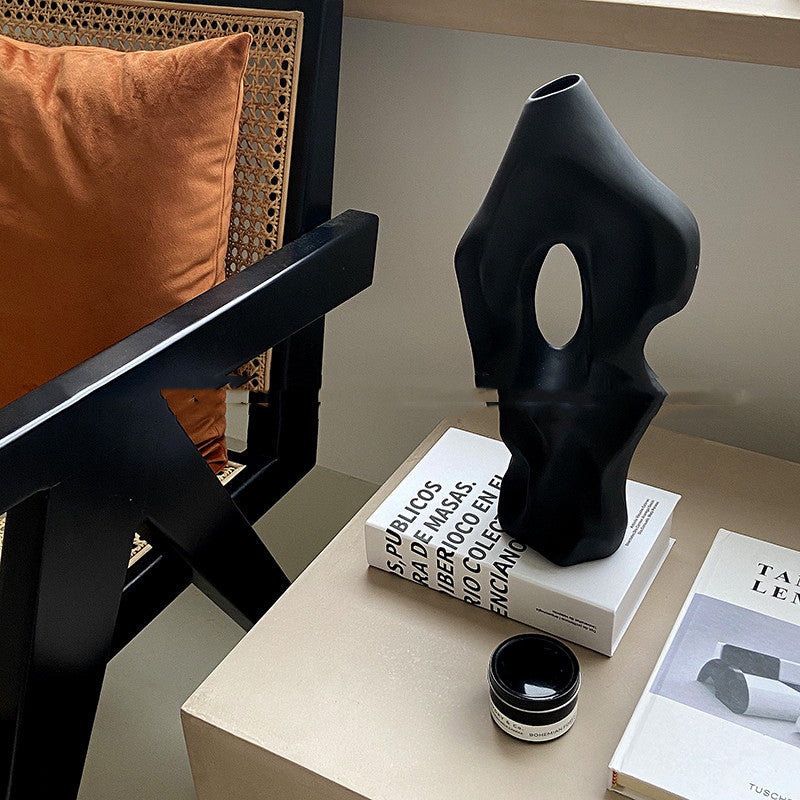 CasaLuz Abstract Vase