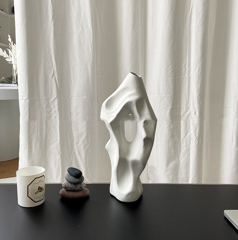 CasaLuz Abstract Vase